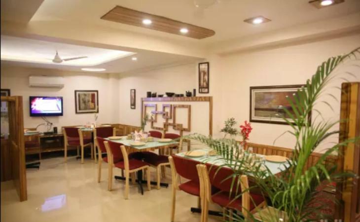 Hotel Gk Palace Bhopal Extérieur photo